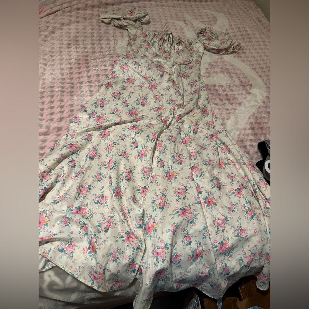 Dress - Picture 3 of 11